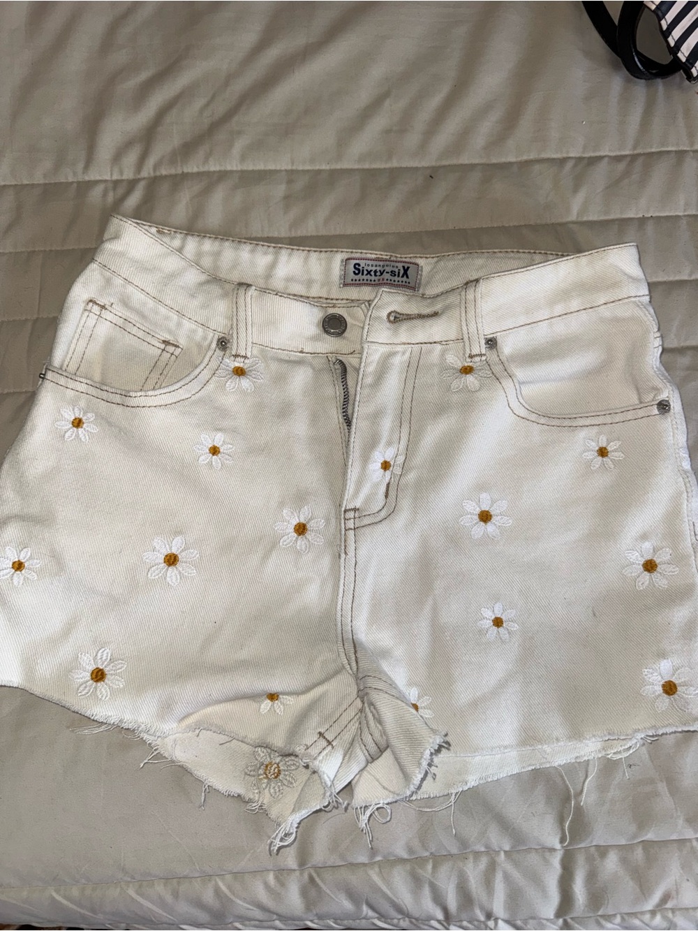 White Daisy Embroidered Denim Shorts
